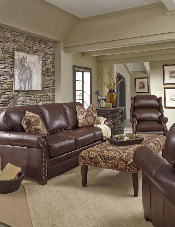 King Hickory Bentley Leather Sofa 4400 Pam L